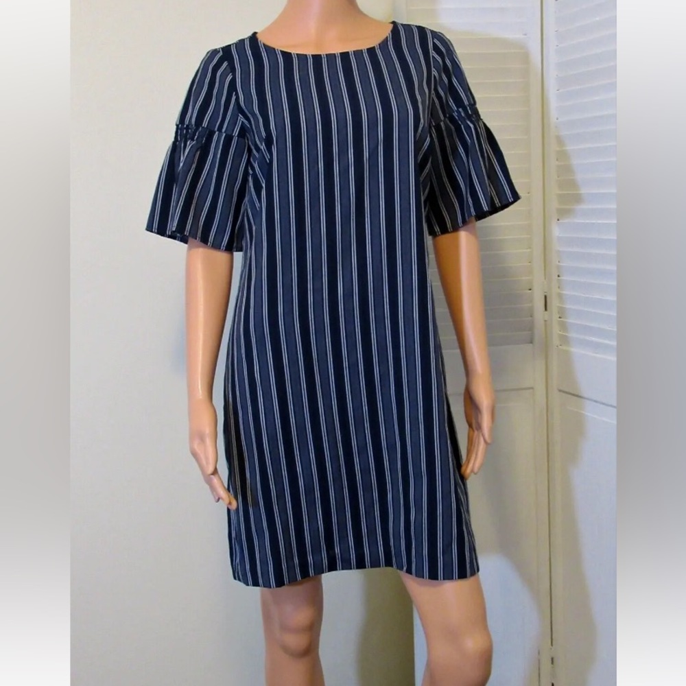Banana Republic Size 4 Blue Vertical Stripe Shift Dress Flutter Sleeve NWT